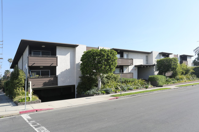 1310 Wellesley Ave in Los Angeles, CA - Foto de edificio - Building Photo