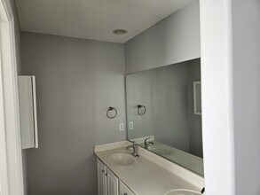 108 Danesway Dr in Holly Springs, NC - Building Photo - Building Photo