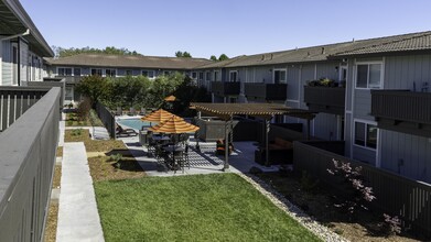 Traverse in Rohnert Park, CA - Building Photo - Building Photo