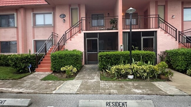 property at 227 Lakeview Dr