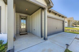 9705 Gladsome Path in Manor, TX - Building Photo - Building Photo