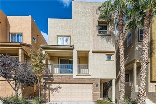 9336 Hilgard Ave in Las Vegas, NV - Building Photo