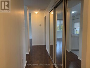 3055 Thomas St in Mississauga, ON - Building Photo - Building Photo