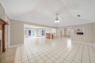 16121 Singapore Ln in Jersey Village, TX - Building Photo - Building Photo