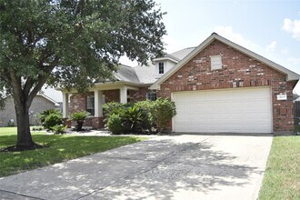 18627 Summercliff Ln in Tomball, TX - Building Photo - Building Photo