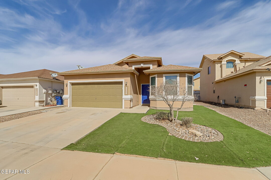 14271 Ranier Point Dr in El Paso, TX - Building Photo