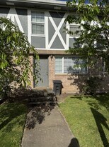 380 Railroad Ave in Mt Angel, OR - Building Photo