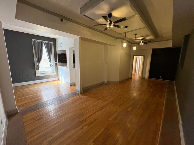 property at 110 W Summit Hill Dr SW