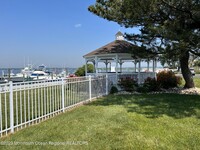 141 Wharfside Dr photo'