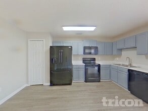 4220 Lindy Trail, Unit B06 in Jacksonville, FL - Building Photo - Building Photo