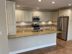 4412 Vanda Dr, Unit Duplex in Bonita Springs, FL - Building Photo