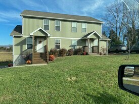1466 Sandy Cir in Blacksburg, VA - Building Photo