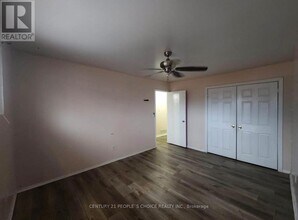 17 Seaborn Rd in Brampton, ON - Building Photo - Building Photo