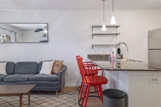 1422 Collier St in Austin, TX - Building Photo - Building Photo