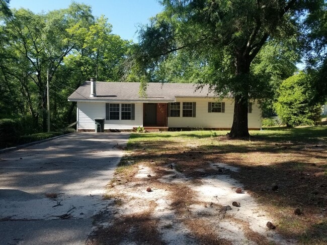 property at 1409 W College St