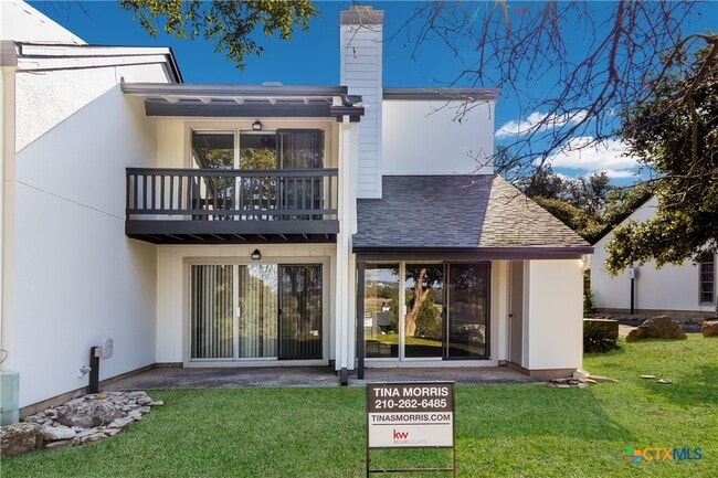 property at 1101 Parkview Dr