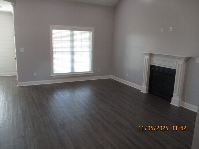 112 Bermuda Ln in Leesburg, GA - Foto de edificio - Building Photo