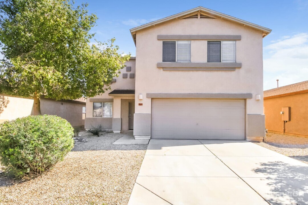 30603 N Desert Star Dr in San Tan Valley, AZ - Building Photo