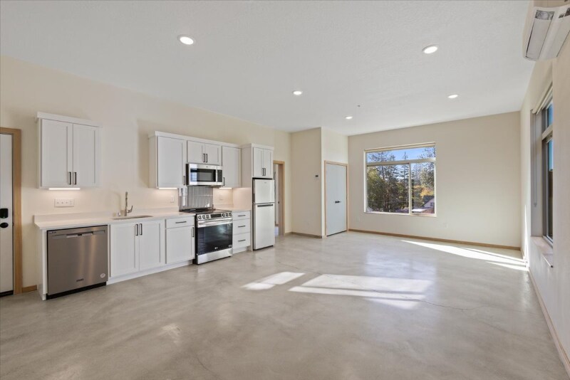 617 S Adams St in Spokane, WA - Building Photo