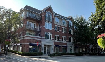 The Baird Building in Winnetka, IL - Building Photo - Building Photo