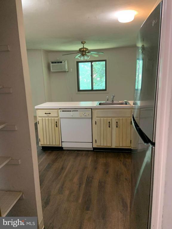 400 Campbell Cir in Downingtown, PA - Building Photo - Building Photo