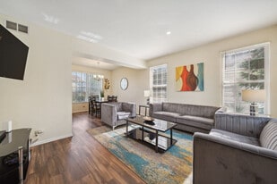 1915 Carrier Cir in Plainfield, IL - Building Photo