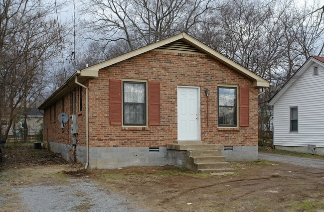 221 Harris St in Madison, TN - Building Photo - Building Photo