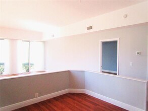 2405 Crispin Ct in Sarasota, FL - Building Photo - Building Photo