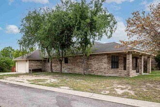238 Tomahawk - RENTAL Trl in Del Rio, TX - Building Photo - Building Photo