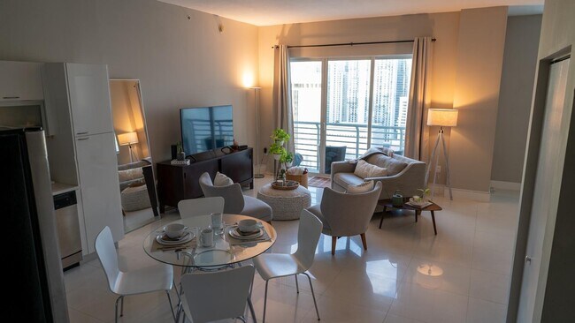 133 NE 2nd Ave, Unit 3308 in Miami, FL - Foto de edificio - Building Photo