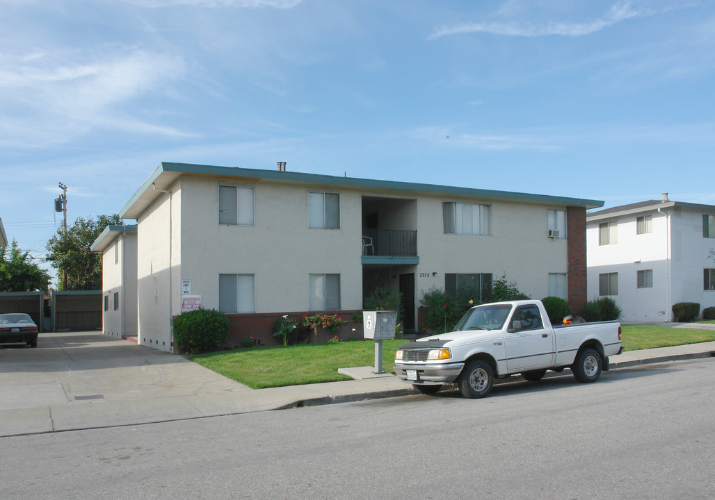 2372 Sutter Ave in Santa Clara, CA - Building Photo