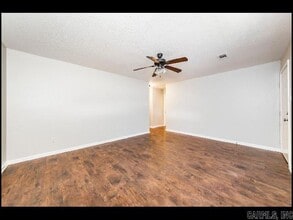 400 E Locust St in Cabot, AR - Building Photo - Building Photo