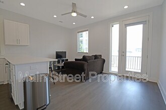 379 S Clubbs St in Pensacola, FL - Building Photo - Building Photo