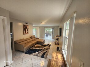 5884 Dewberry Way in West Palm Beach, FL - Building Photo - Building Photo