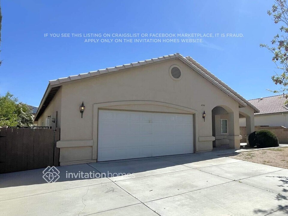 4144 W Ave J 6 in Lancaster, CA - Building Photo
