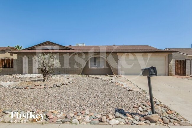 property at 4132 W Desert Cove Ave