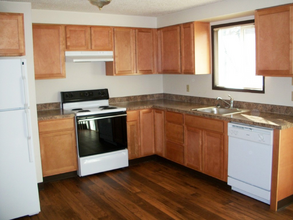 Metzler Apartments in Molalla, OR - Building Photo - Building Photo