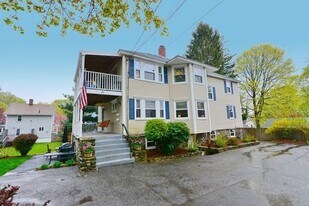31 1st St, Unit 2 in Melrose, MA - Building Photo
