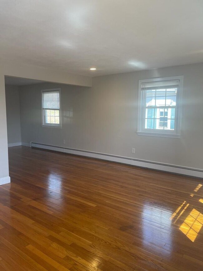 32-34 Park Avenue Extension in Arlington, MA - Building Photo - Building Photo