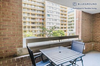 2140 L St NW, Unit SI FL2-ID949 in Washington, DC - Building Photo - Building Photo