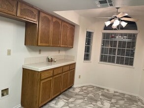 19052 Primrose Ln in Apple Valley, CA - Building Photo - Building Photo