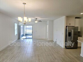 10980 Gable Dig Lp in San Antonio, FL - Building Photo - Building Photo