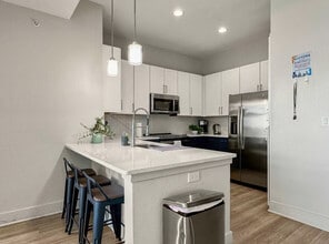 2916 Indiana St in Dallas, TX - Foto de edificio - Building Photo