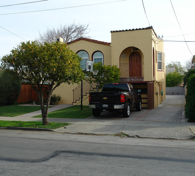 916 N Humboldt St in San Mateo, CA - Building Photo - Building Photo