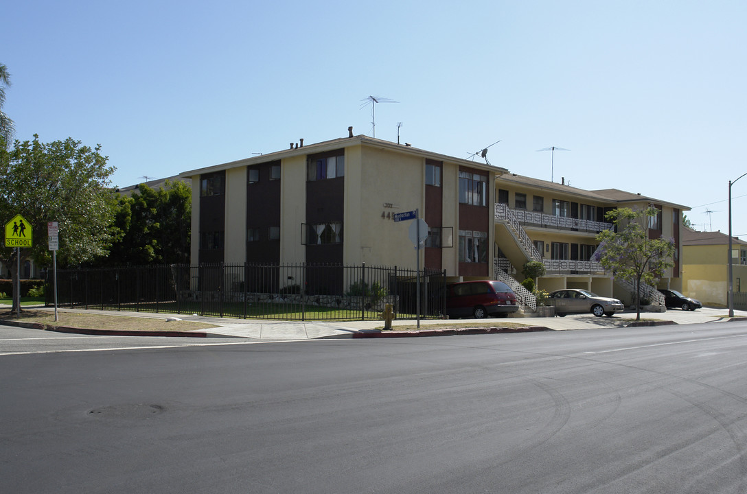 4454 2nd St in Los Angeles, CA - Building Photo