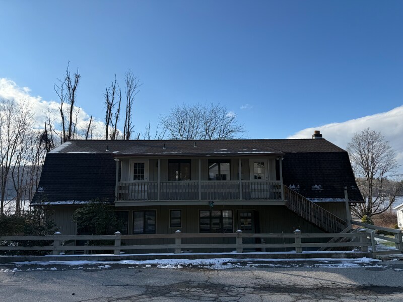 2390 US-6 in Brewster, NY - Foto de edificio