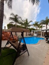 12241 Queensbury Dr in Rancho Cucamonga, CA - Building Photo - Building Photo