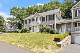 18 Sonrel St in Woburn, MA - Building Photo - Building Photo