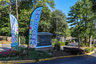 Regal Vista in Doraville, GA - Foto de edificio - Building Photo