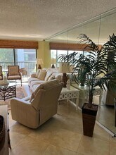 1605 S US Hwy 1, Unit A301 in Jupiter, FL - Building Photo - Building Photo